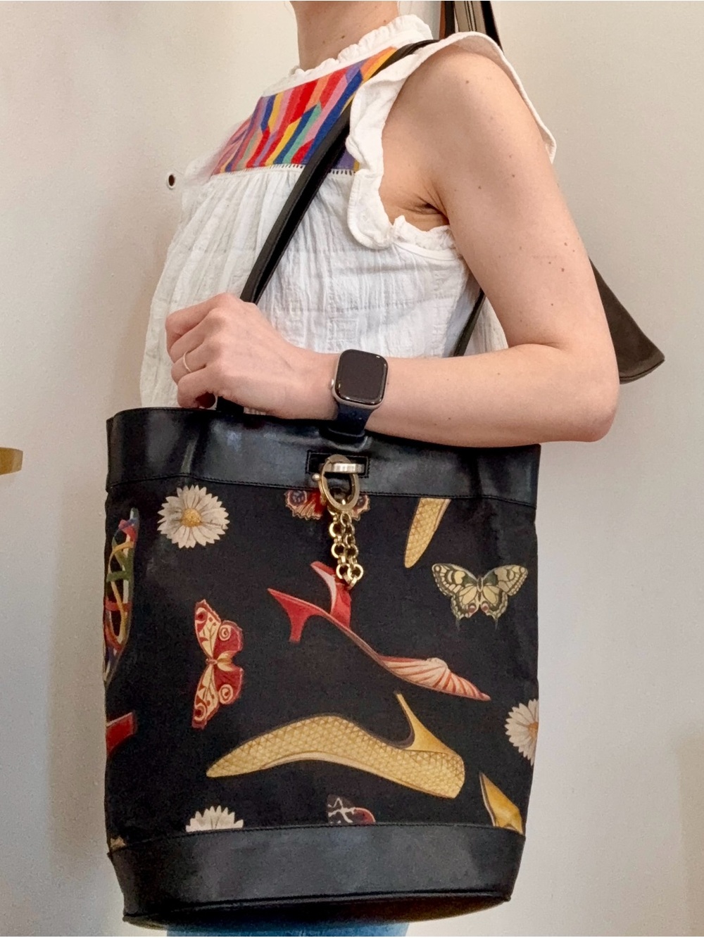 Salvatore Ferragamo Tote with Multicolor Shoe & Butterfly Print - Picture 3 of 14